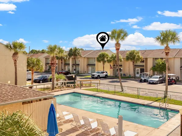 197 Robin Ln, Panama City Beach, FL 32407