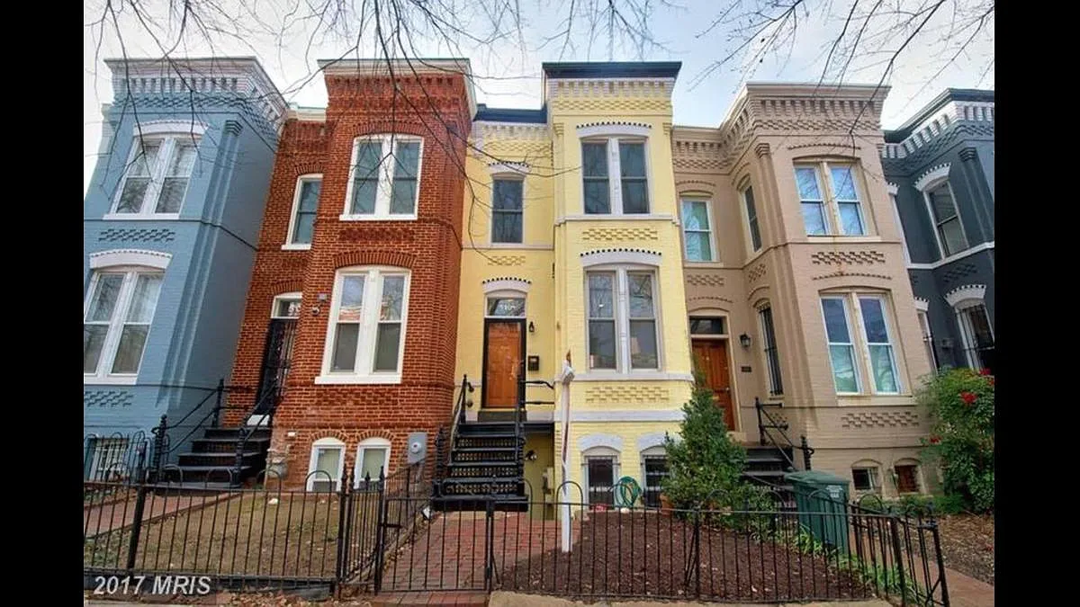 510 7th Street NE — Photo 1