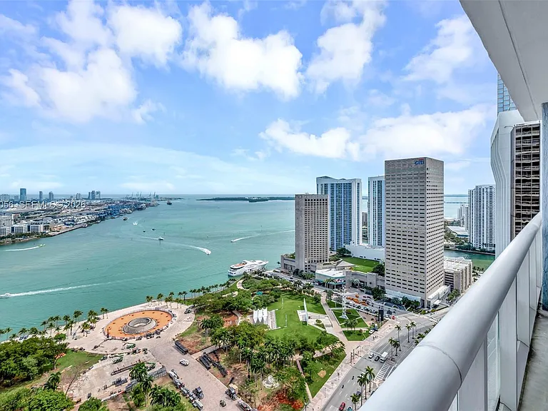 50 Biscayne Blvd #3802 — Photo 5