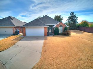 2900 Shortgrass Rd, Edmond, OK 73003