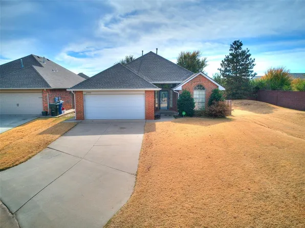 2900 Shortgrass Rd, Edmond, OK 73003