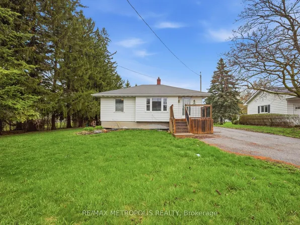 148 Winchester Rd E, Whitby, ON L1M 1X2