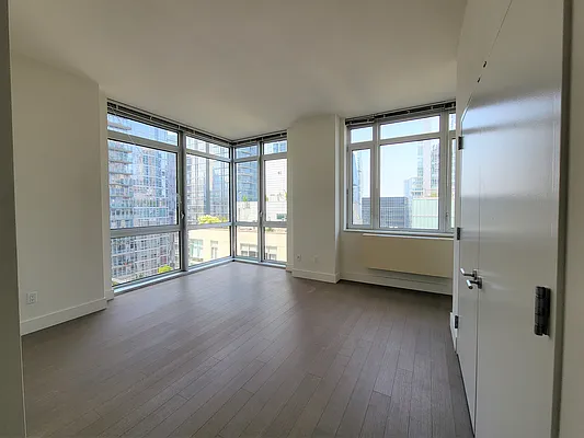 Rented by Algin Management | media 16