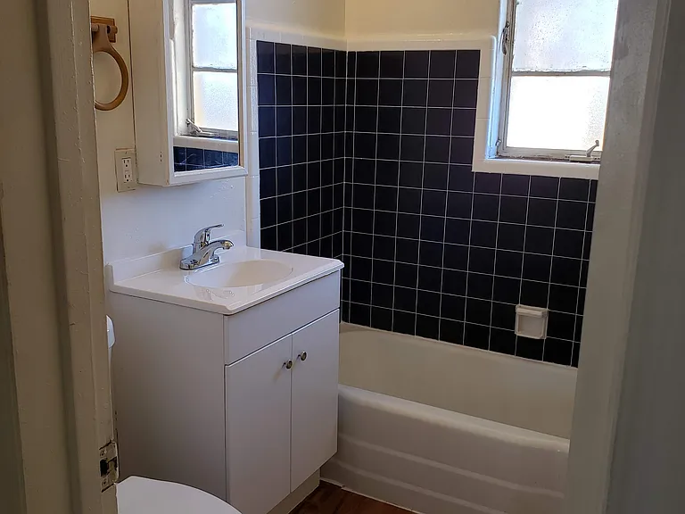 109 W Prince Rd — Photo 8