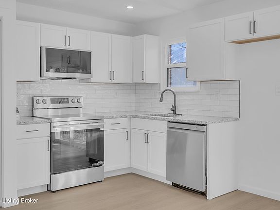 5th image of 9008 Willowcreek Dr
