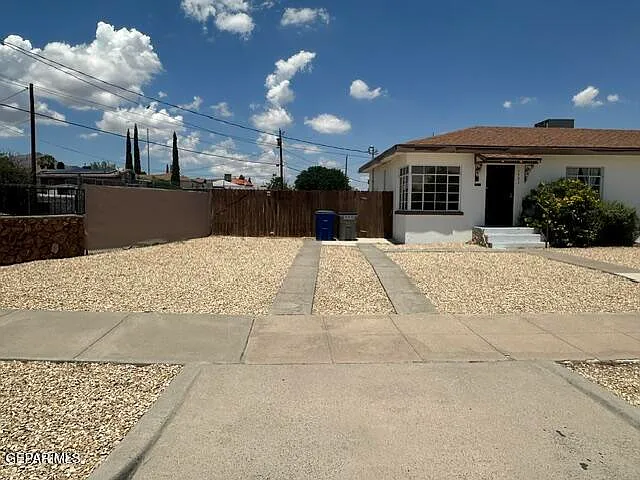 3921 Cambridge Ave #A — Photo 2