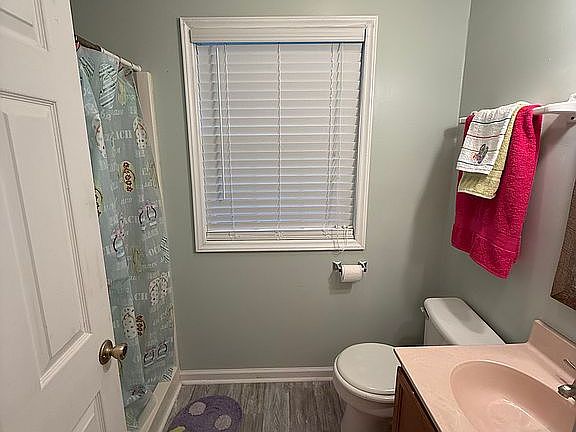 5th image of 85 Pine Ln