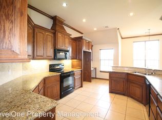 321 E Mobile Ter, Mustang, OK 73064