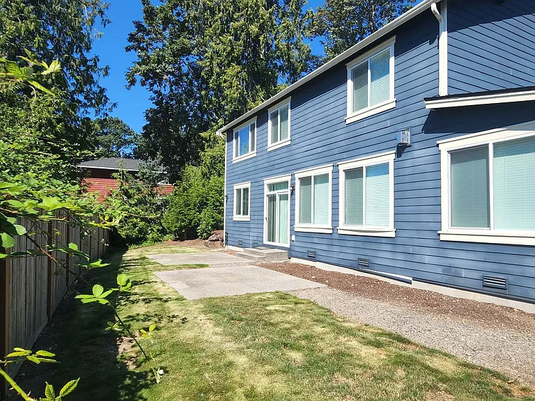 19407 109th Ct NE — Photo 17