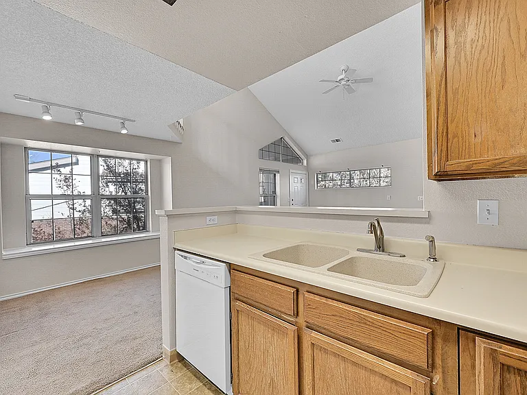 3026 W Prentice Ave #J — Photo 15