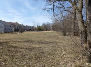 1346 N Portage Ave, Palatine, IL 60067