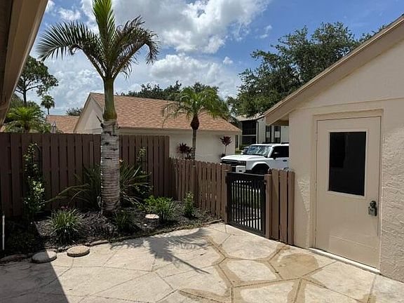 3rd image of 2084 SW SILVER PINE Way #122-B