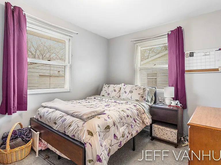 47 W 32nd St #47 — Photo 19