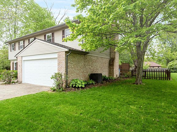 3rd image of 221 Marsha Jeanne Way