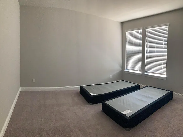 6540 Iron Horse Blvd — Photo 13