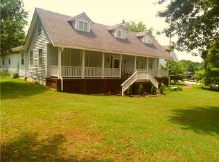 1718 Old County House Rd, White Bluff, TN 37187