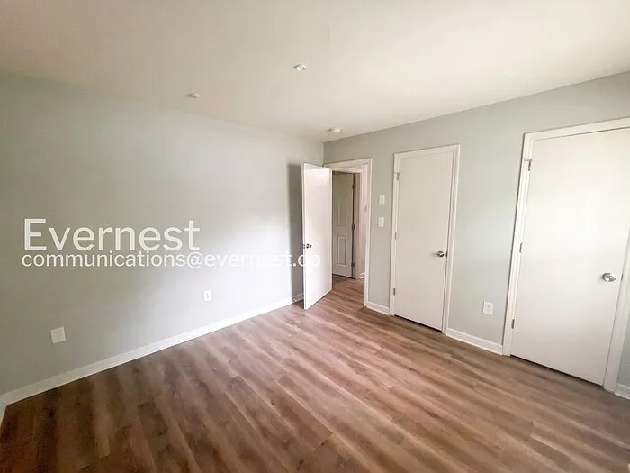 910 Canton Pl — Photo 9