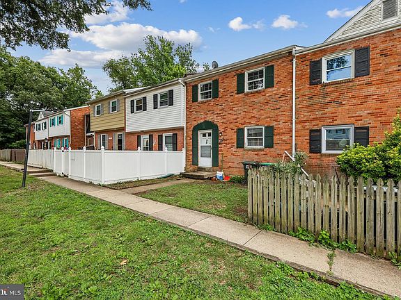 2nd image of 14447 Village Dr