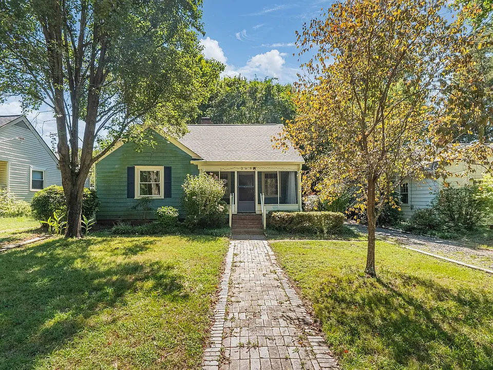 309 W Carver St