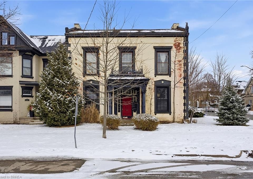 1st image of 220 Nelson St