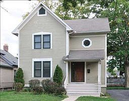 5th image of 224 N River St