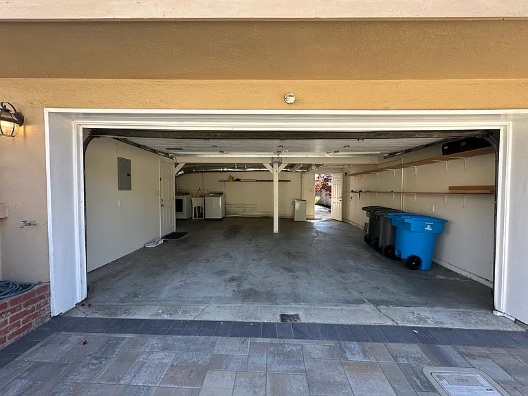 2350 Rosewood Dr — Photo 43