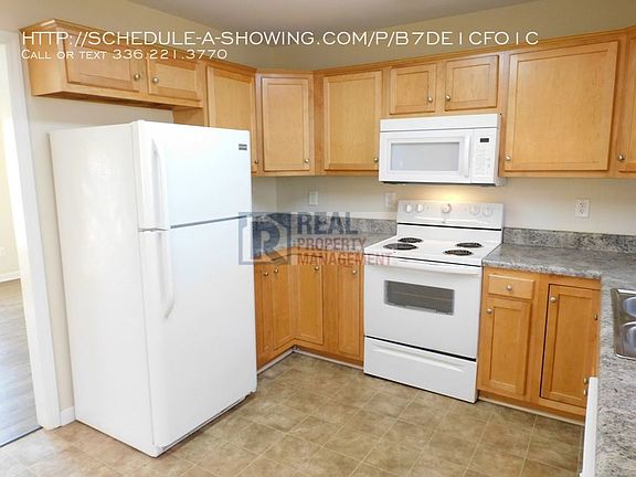 3rd image of 1709 Kay St