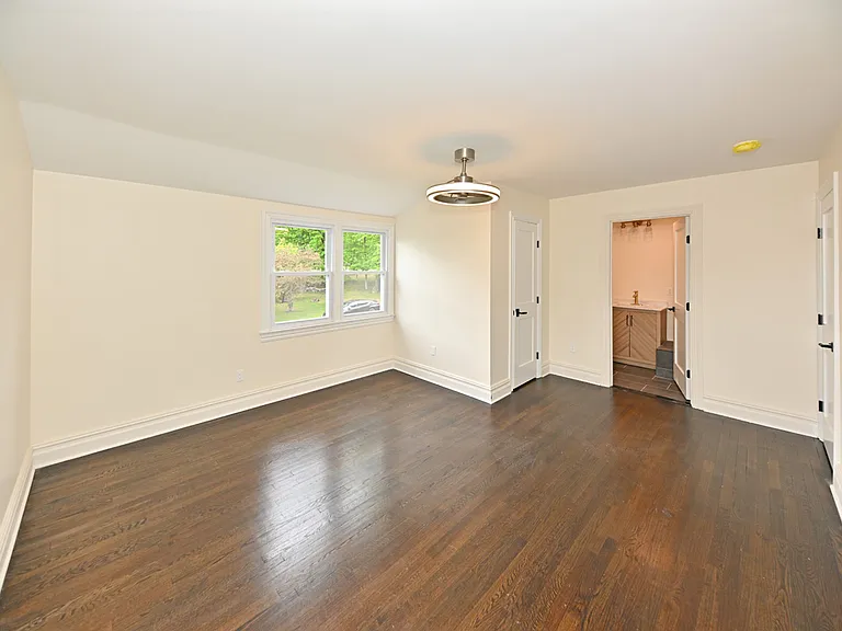 190 Madison Ave #2 — Photo 8
