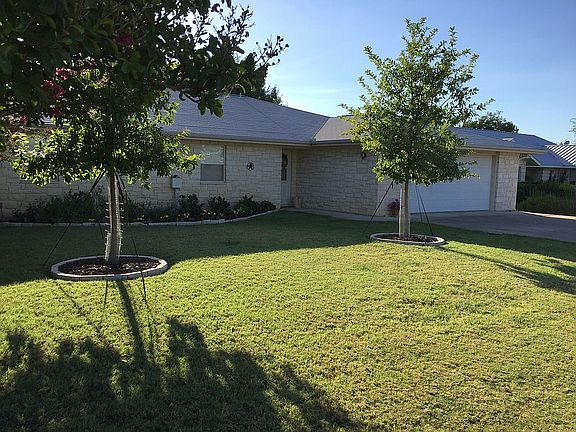 3rd image of 4916 River Oaks Dr