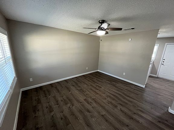 4th image of 12508 Meadowcrest Ln