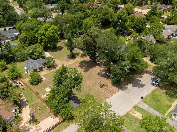 4th image of 2121 S Sneed Ave