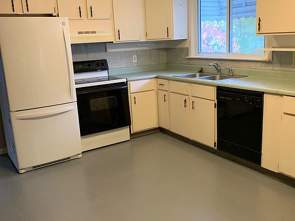 2nd image of 2506 Avon St