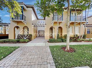 4432 Arabian Way, Cooper City, FL 33328