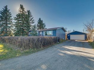 201 E 2nd St NW, Diamond Valley, AB T0L 0H0