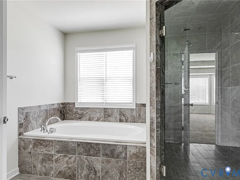 1701 Anchor Landing Dr — Photo 25