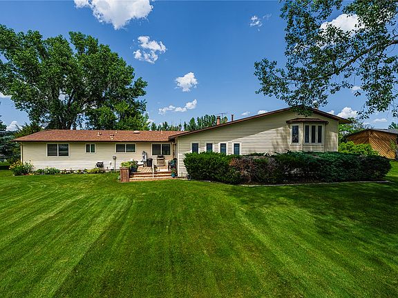 2nd image of 6248 Victoria Ln
