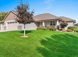 2940 Woodale Ave, Green Bay, WI 54313