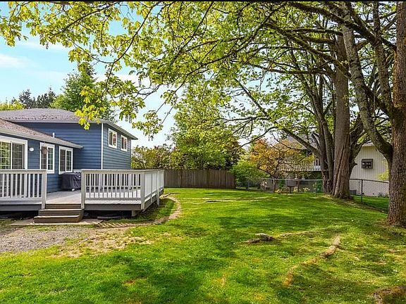 3rd image of 12820 NE 142nd Pl
