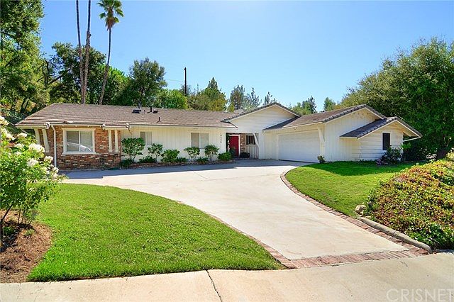 1st image of 19328 Espinosa St
