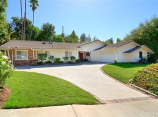 19328 Espinosa St, Tarzana, CA 91356