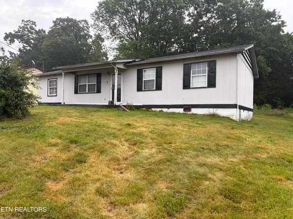 4100 Deer Run Dr, Knoxville, TN 37912