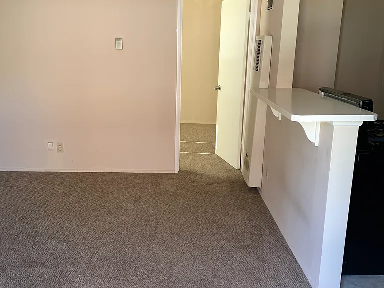 1745 Orizaba Ave #B — Photo 15
