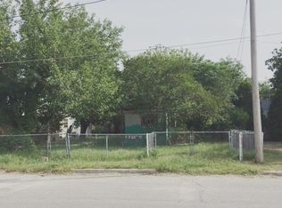 557 Avenue C Rd, Poteet, TX 78065