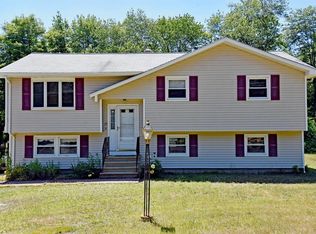 77 Treble Cove Rd, Billerica, MA 01821