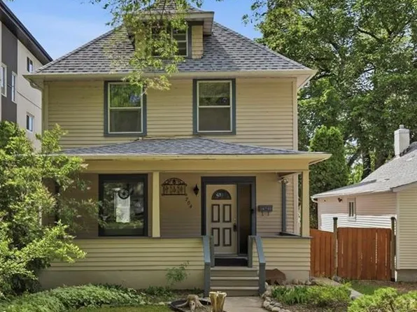 704 Mcpherson AVENUE, Saskatoon, SK S7N 0X8