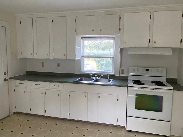 17 Haskell St #1 — Photo 7