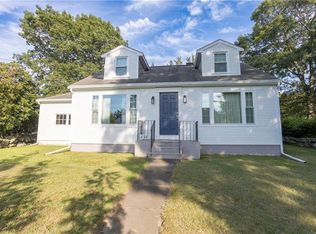 836 Main Rd, Tiverton, RI 02878
