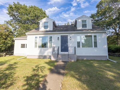 836 Main Rd, Tiverton, RI, 02878