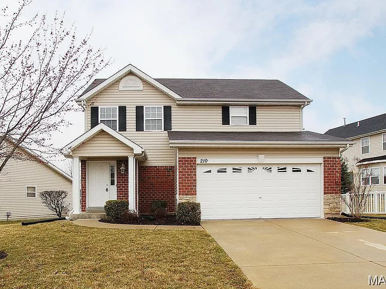 210 Stone Run Blvd — Photo 1