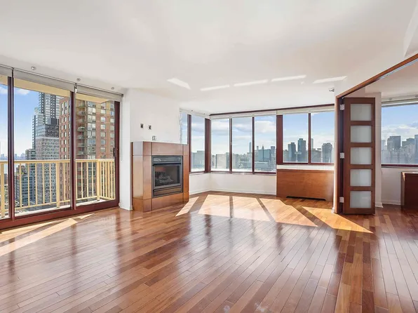 474 48th Ave APT 24A, Long Island City, NY 11109